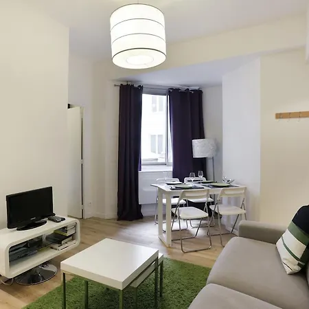 Sleek Near Saint Germain