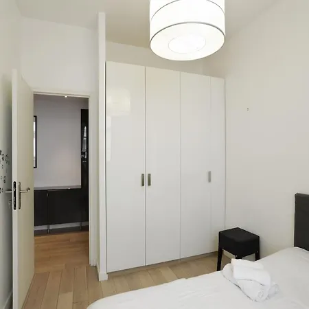 Apartment Sleek Near Saint Germain Paris