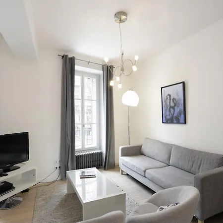 Apartment Sleek Near Saint Germain